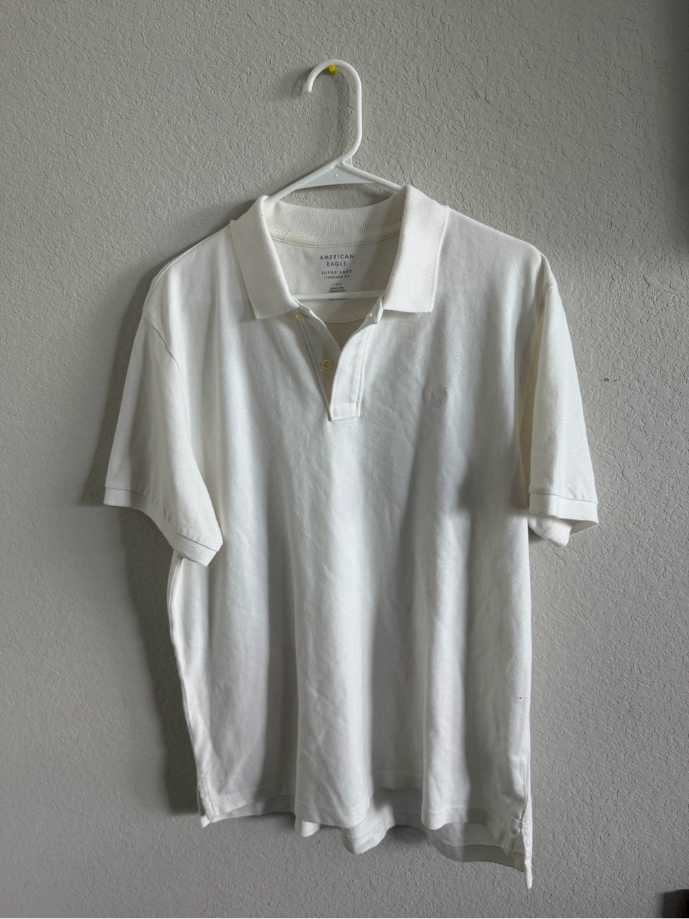 American Eagle Outfitters Men’s White Polo Shirt - Classic Short Sleeve